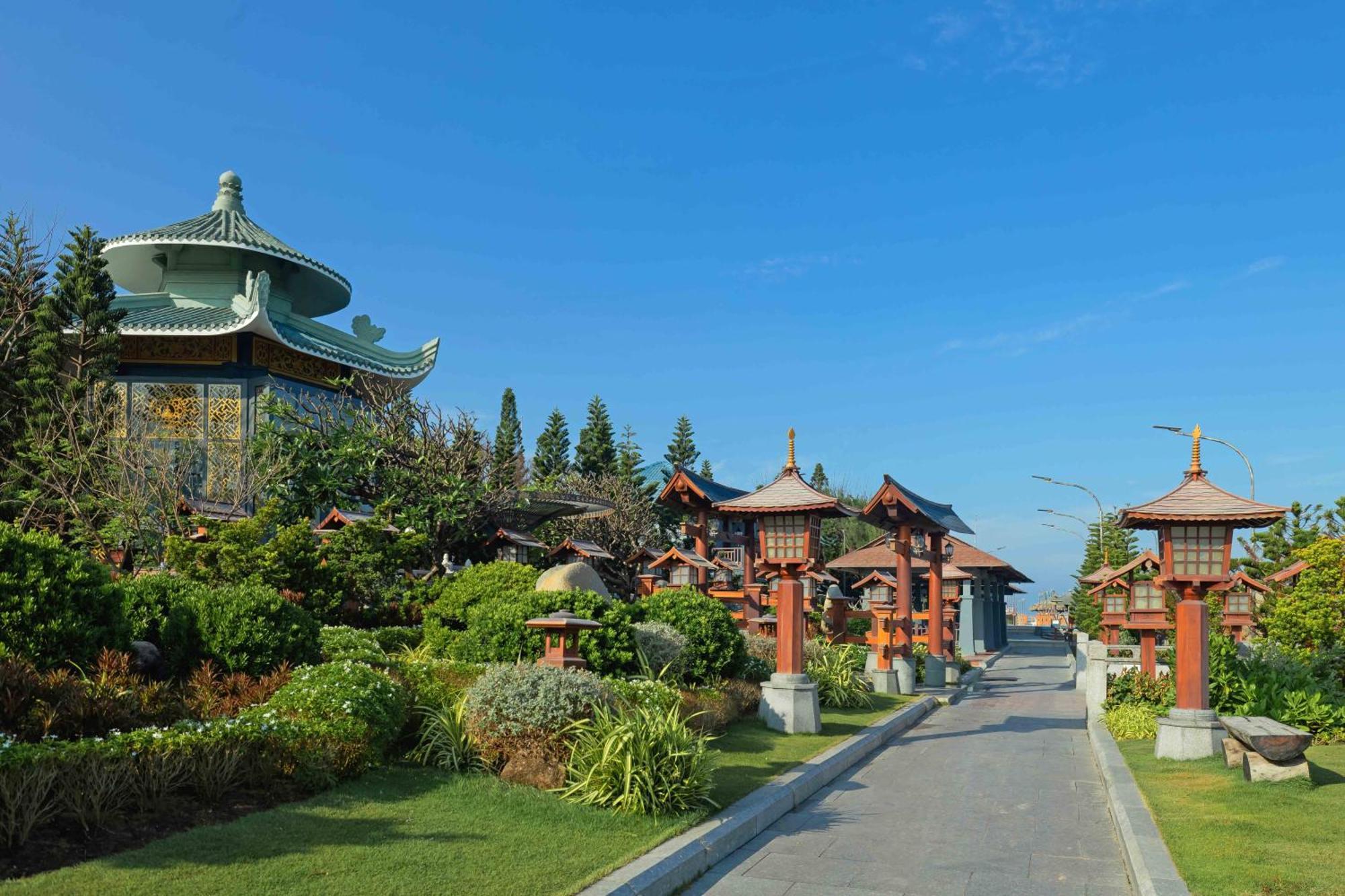 Tran Chau Beach & Resort Ba Ria Exterior photo