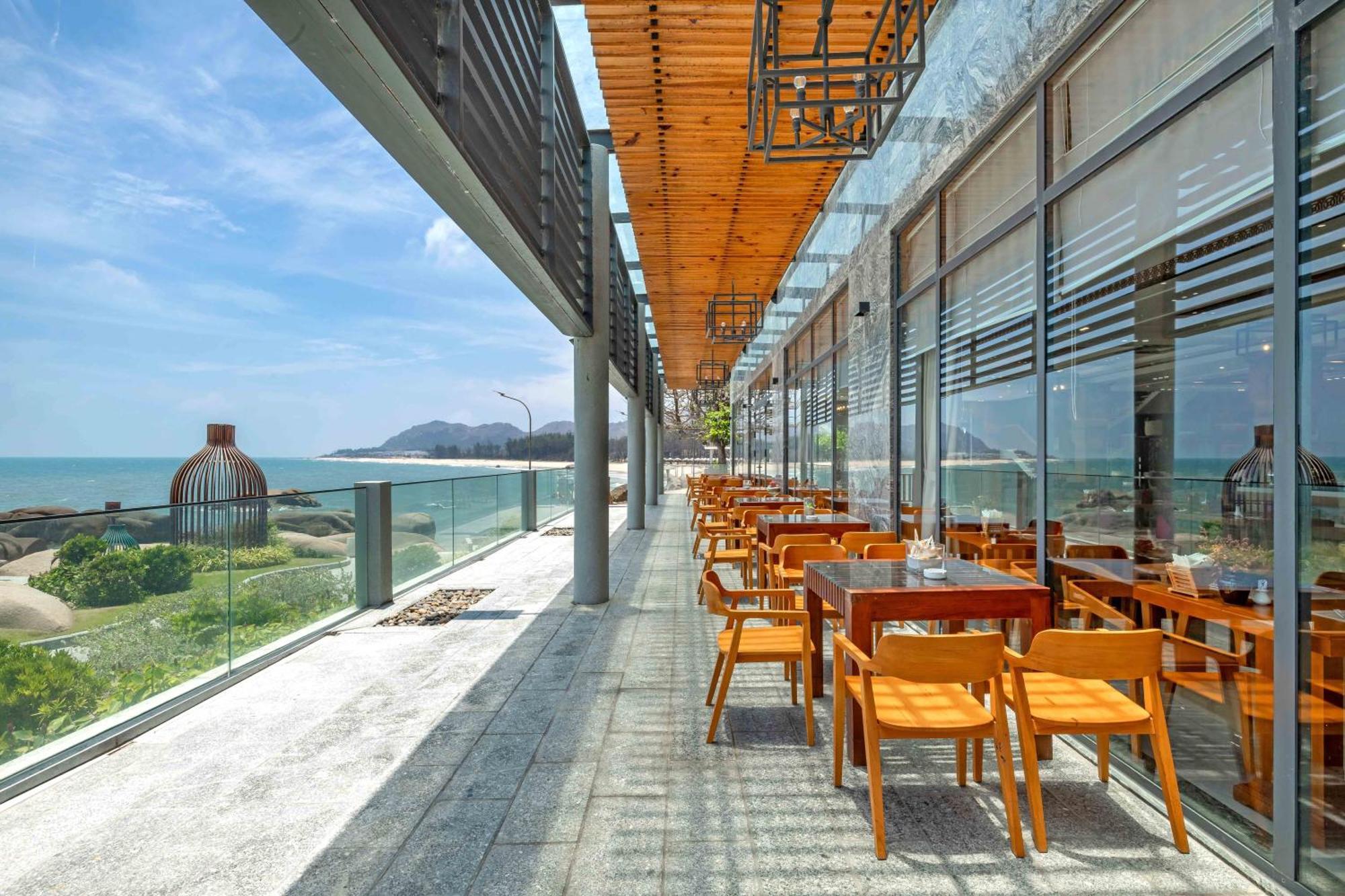 Tran Chau Beach & Resort Ba Ria Exterior photo