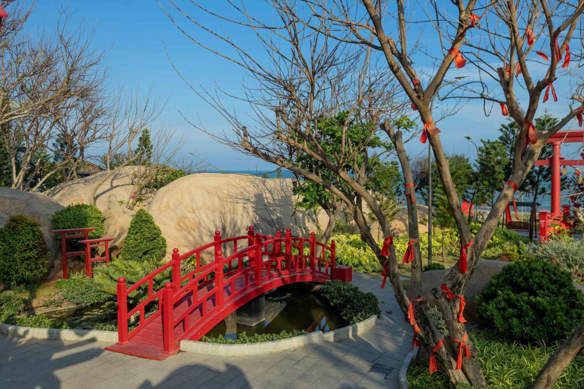 Tran Chau Beach & Resort Ba Ria Exterior photo